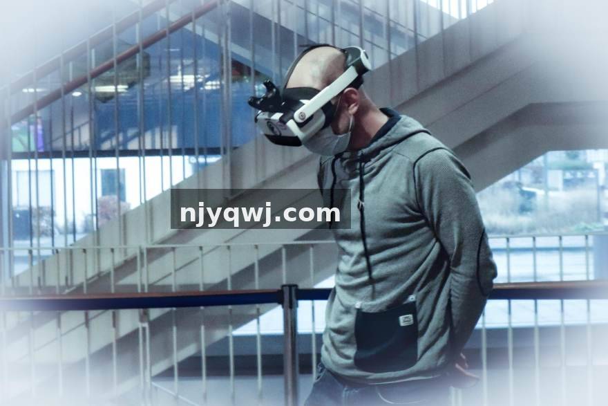 江南 报表之外的故事：业务负责人何嘉宁用一张趋势图推动库存盘点流程改造